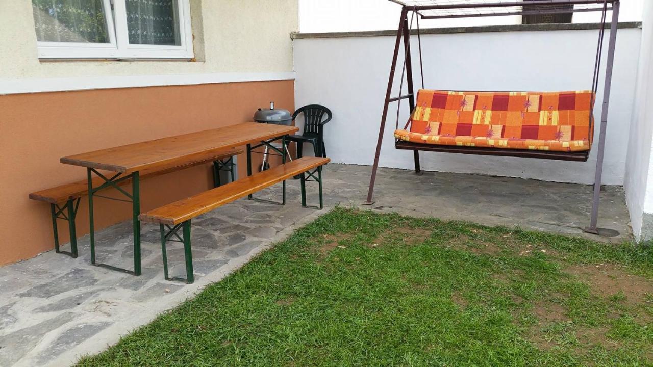 Elza Vendeghaz Apartment Sarospatak Ngoại thất bức ảnh